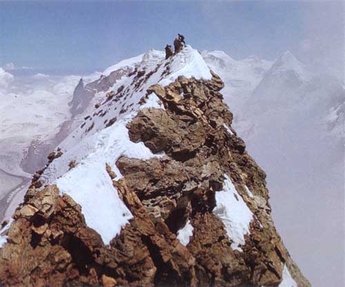 Szwajcarski wierzchołek Matterhornu.